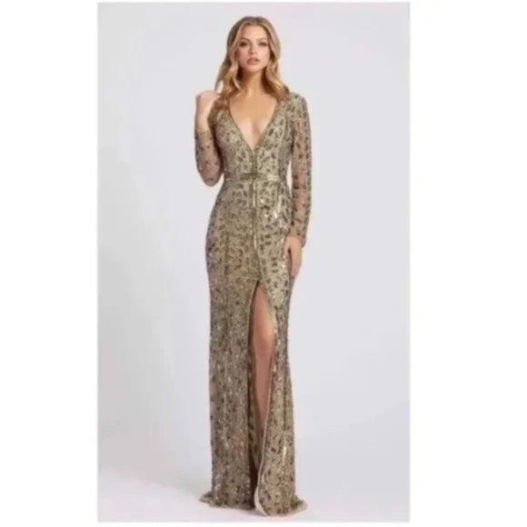 Mac Duggal Dresses & Skirts - MAC DUGGAL Embellished Long Sleeve Evening Gown in Antique Gold Size US 2